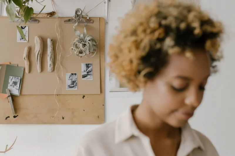 When Admiration Quietly Becomes a Ceiling: Rethinking Who You Let Define Your Path